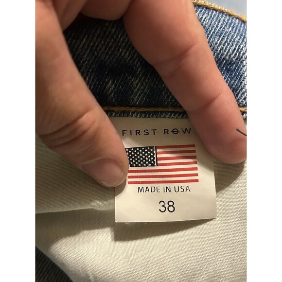 🎇 First Row Relaxed Flare Jeans
Men’s 38x33 | Distressed Raw Hem USA Flag Patch - Picture 8 of 8